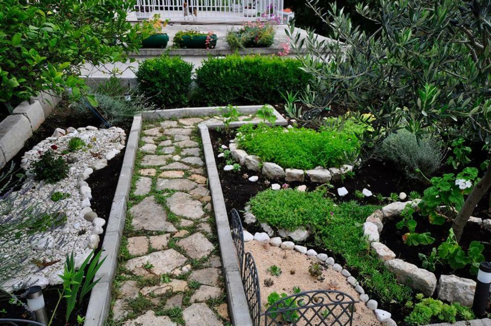 Apartments Franic Ploce  Exterior foto